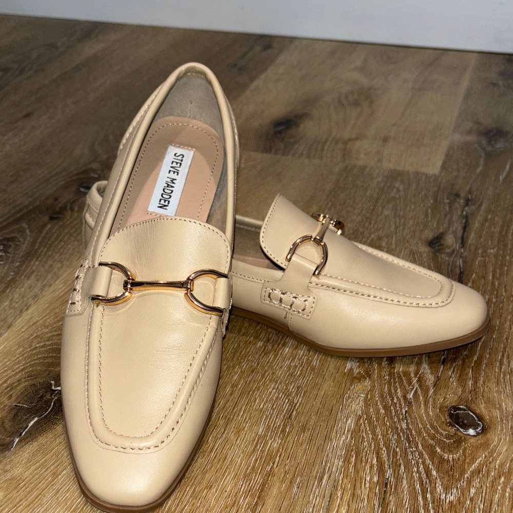 Steve Madden Nude/Beige Leather Horsebit Loafers